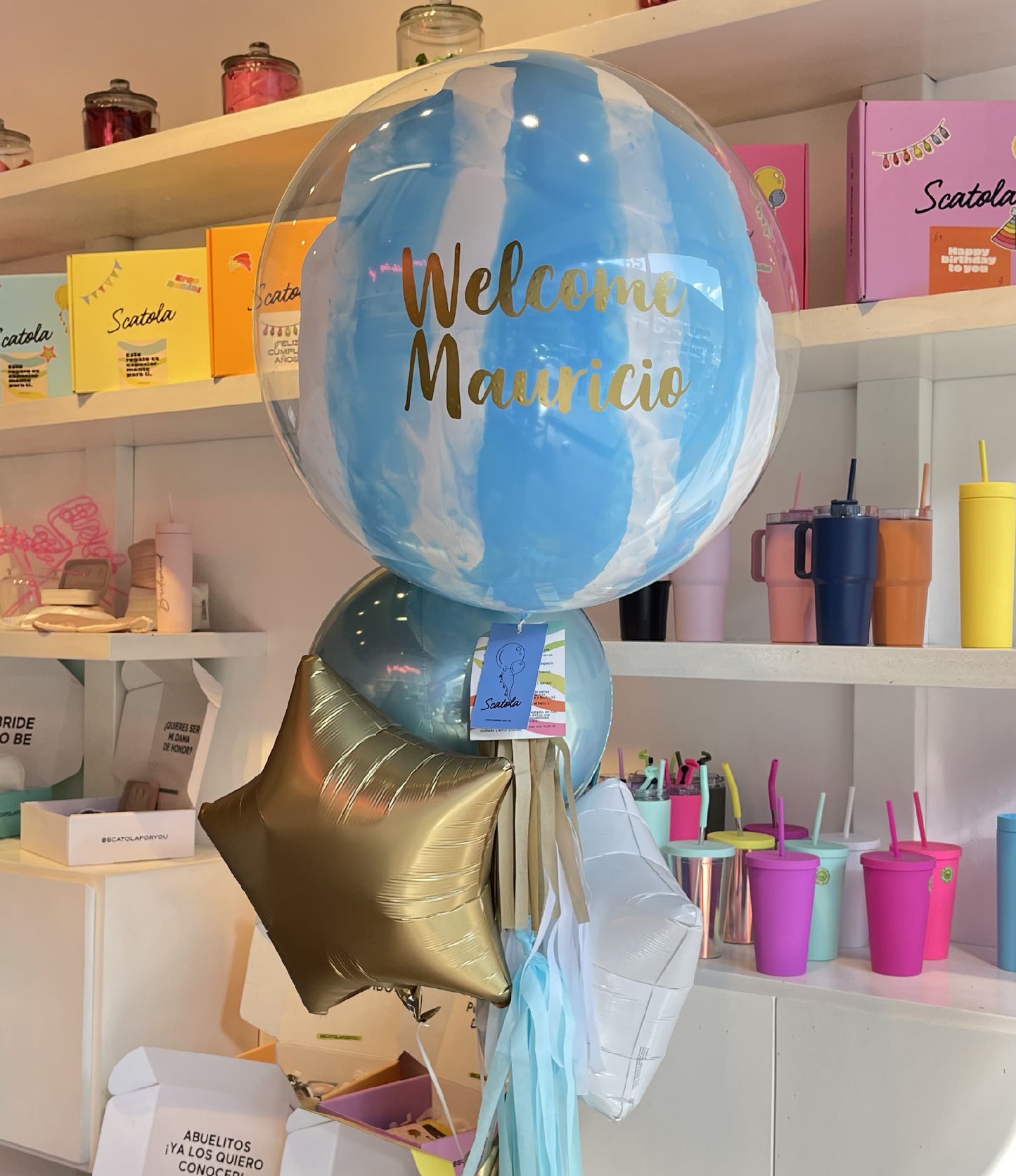 Arreglo de globos baby celeste